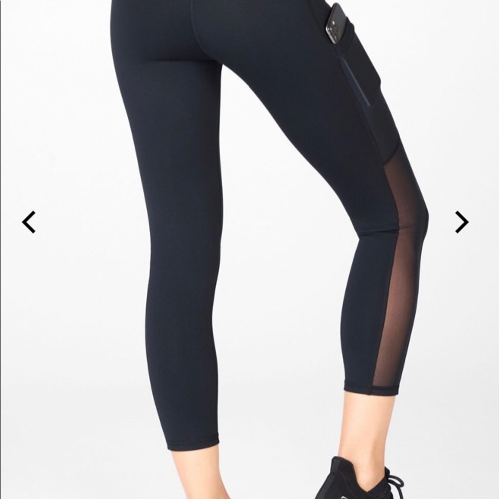 Fabletics Mila High Waisted Pocket Capri